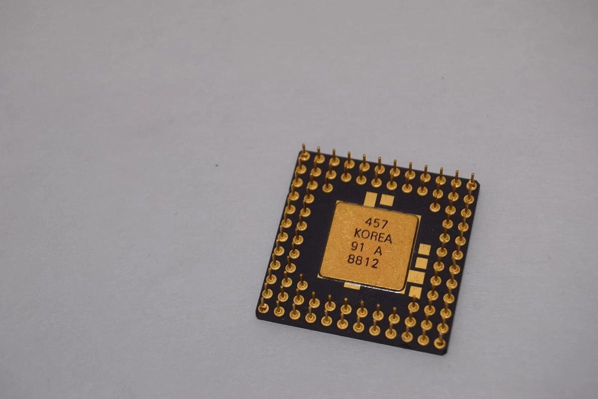 BROOKTREE BT457KG110 RAMDAC 01 Integrated Circuit NEW