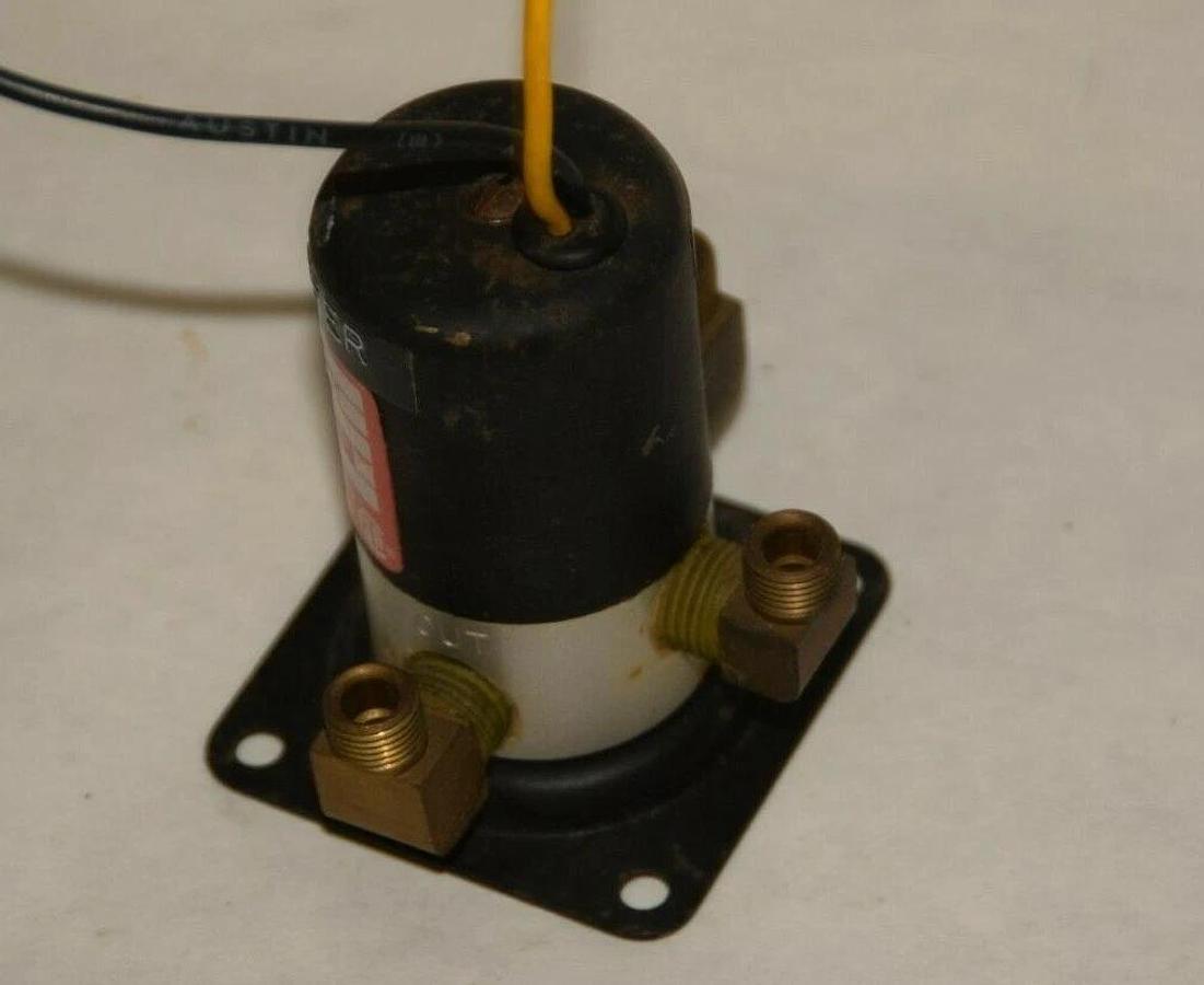 Used HUMPHREY 062E1-3-10-21-35 115V 60Hz 5.3W Vacuum Air Solenoid Valve