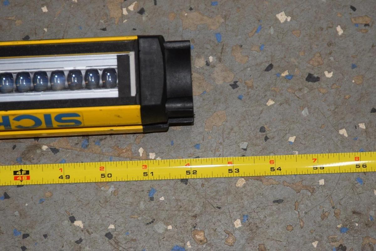 Used SICK XC40S-1203A0A00BA0 C4000 Series 1200mm 24Vdc  Light Curtain Sender