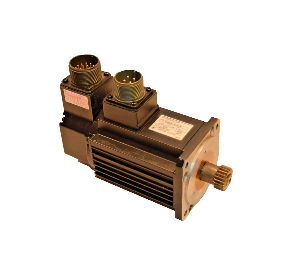 Used YASKAWA AC Servo Motor USAREM-03CFJ41 3000RPM 300W