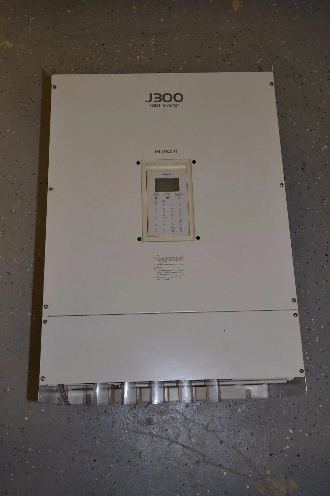Used HITACHI J300-550HFU 3PH 50/60Hz 380/460V 75HP IGBT Inverter Drive J3U-550H L