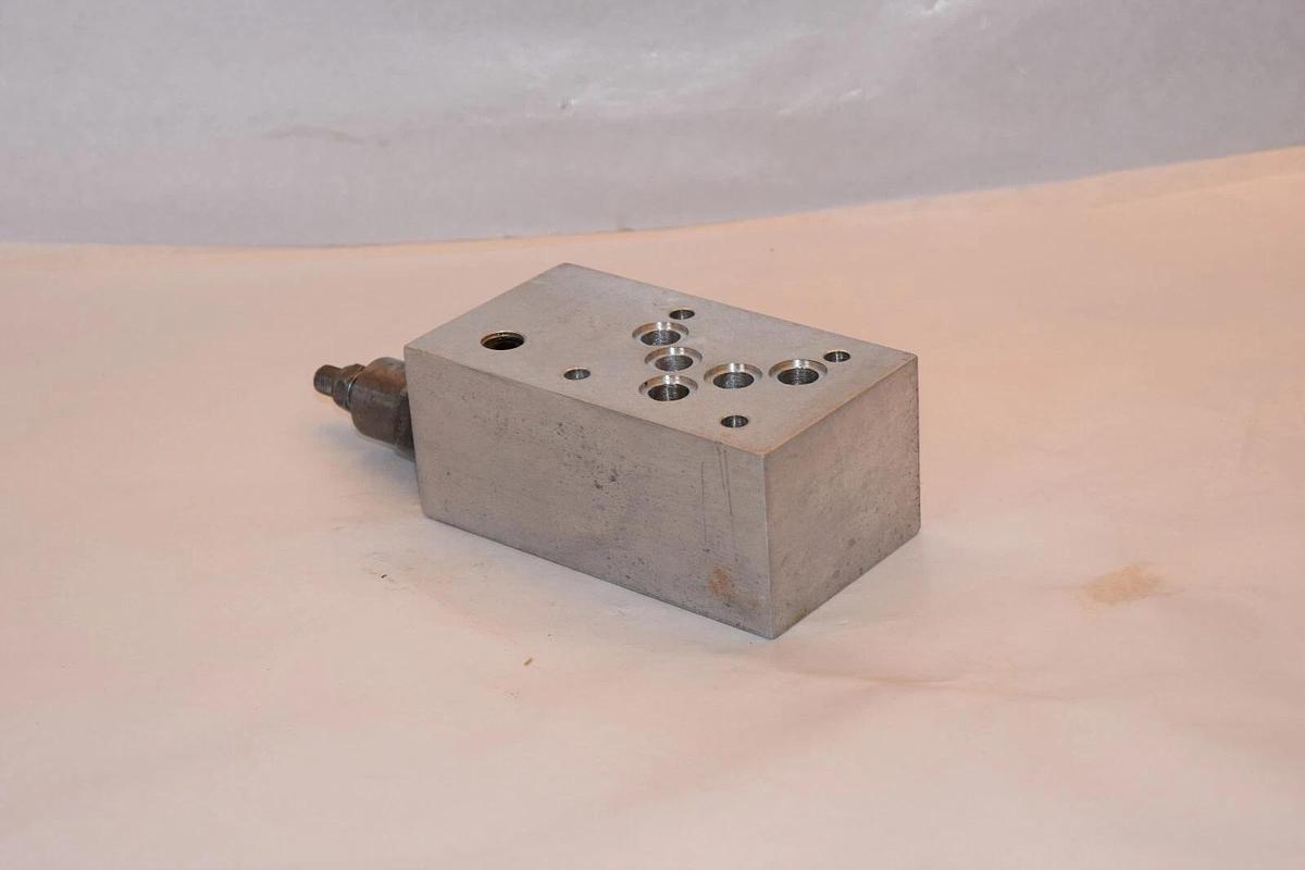 Used CONTINENTAL HYDRAULICS N12S-NIP-G-S-D Flow Control Valve