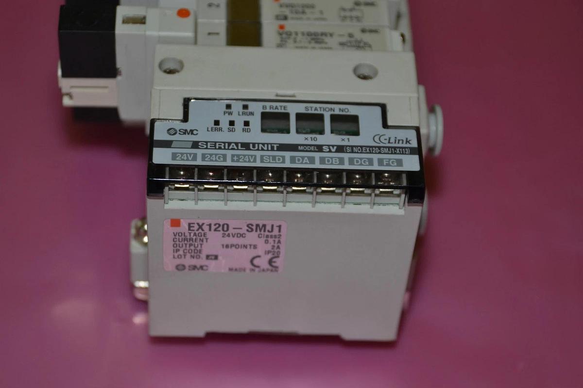 Used SMC MANIFOLD EX120-SMJ1 SOLENOID VALVE VQ1100RY-5 VQ1200RY-5 VVQ1000-10A-1