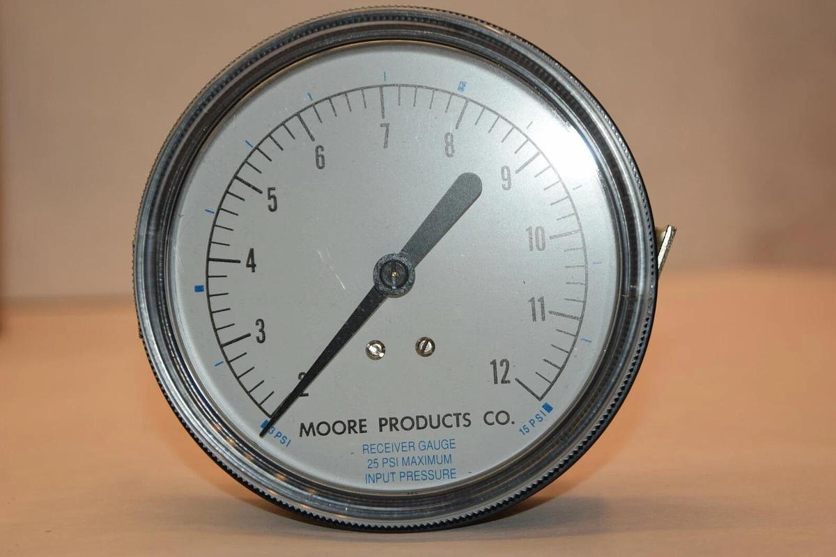 NEW MOORE PRODUCTS / AMETEK MED14952-002 MED14952 3-15psi Pressure Gauge