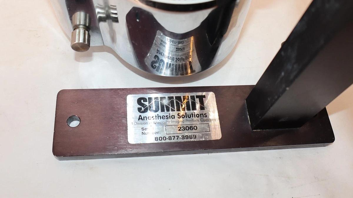 Used Summit Anesthesia Solutions System Vet Veterinary Use