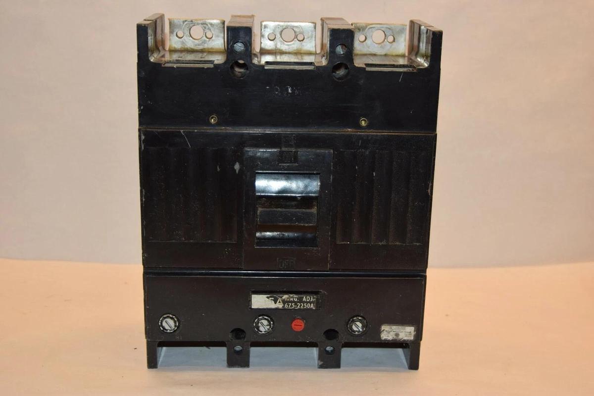 Used GE E11592-R E11592R 225A 600Vac Adj. 675-2250A Circuit Breaker