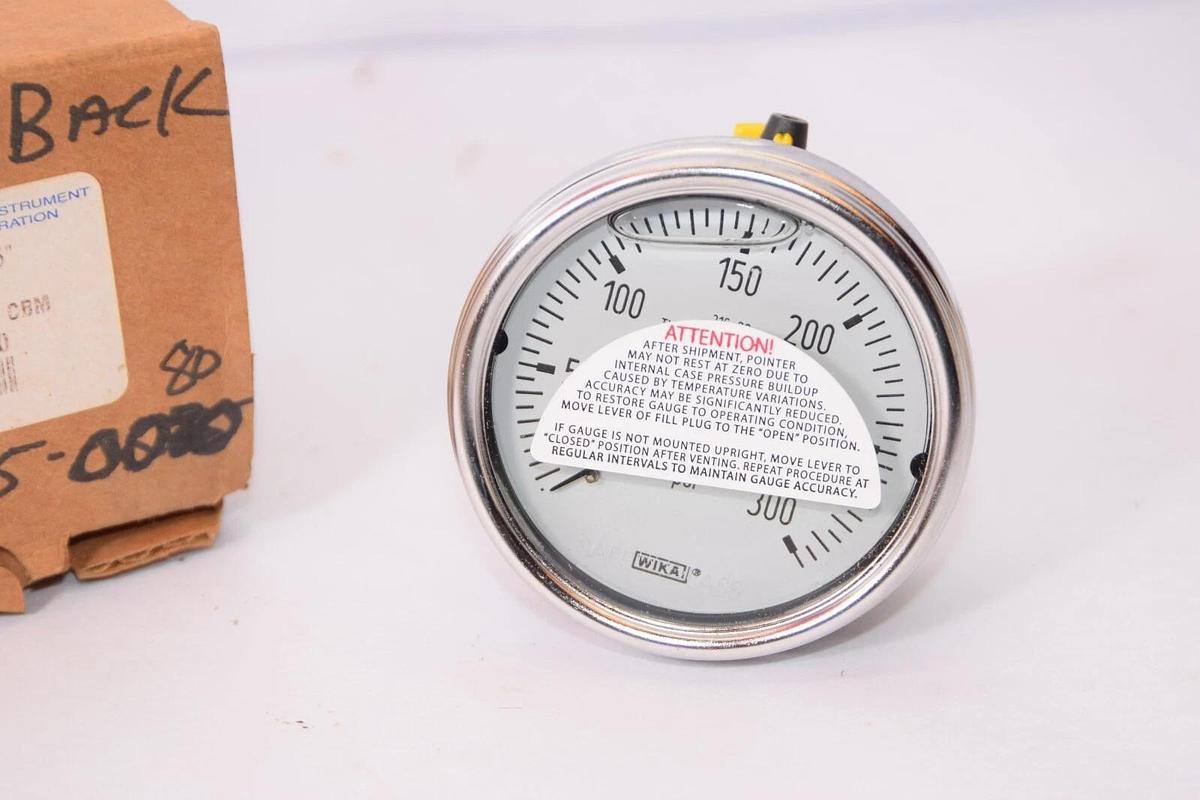 (NEW) WIKA 9832160 233.54 2.5" 300psi 1/4" Npt 0-300psi Pressure Gauge