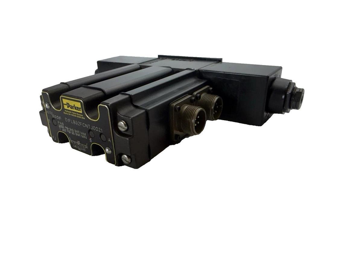 Parker Hydraulic Servo Valve D1FLB32FCNTJ0021  (New)