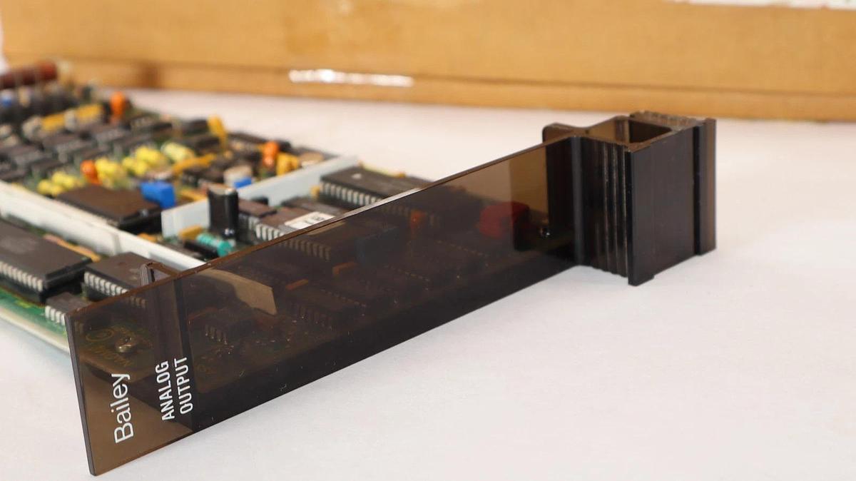 Bailey Network 90 Analog Output Module Board NAOM01  NA0M01