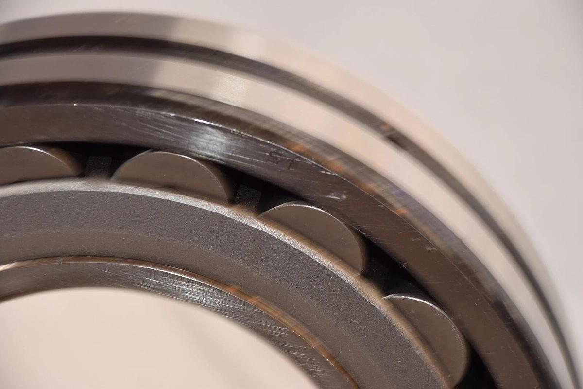 (NEW) LINK-BELT 22222LB W33 C3 , 22222LBW33C3 Spherical Roller Bearing