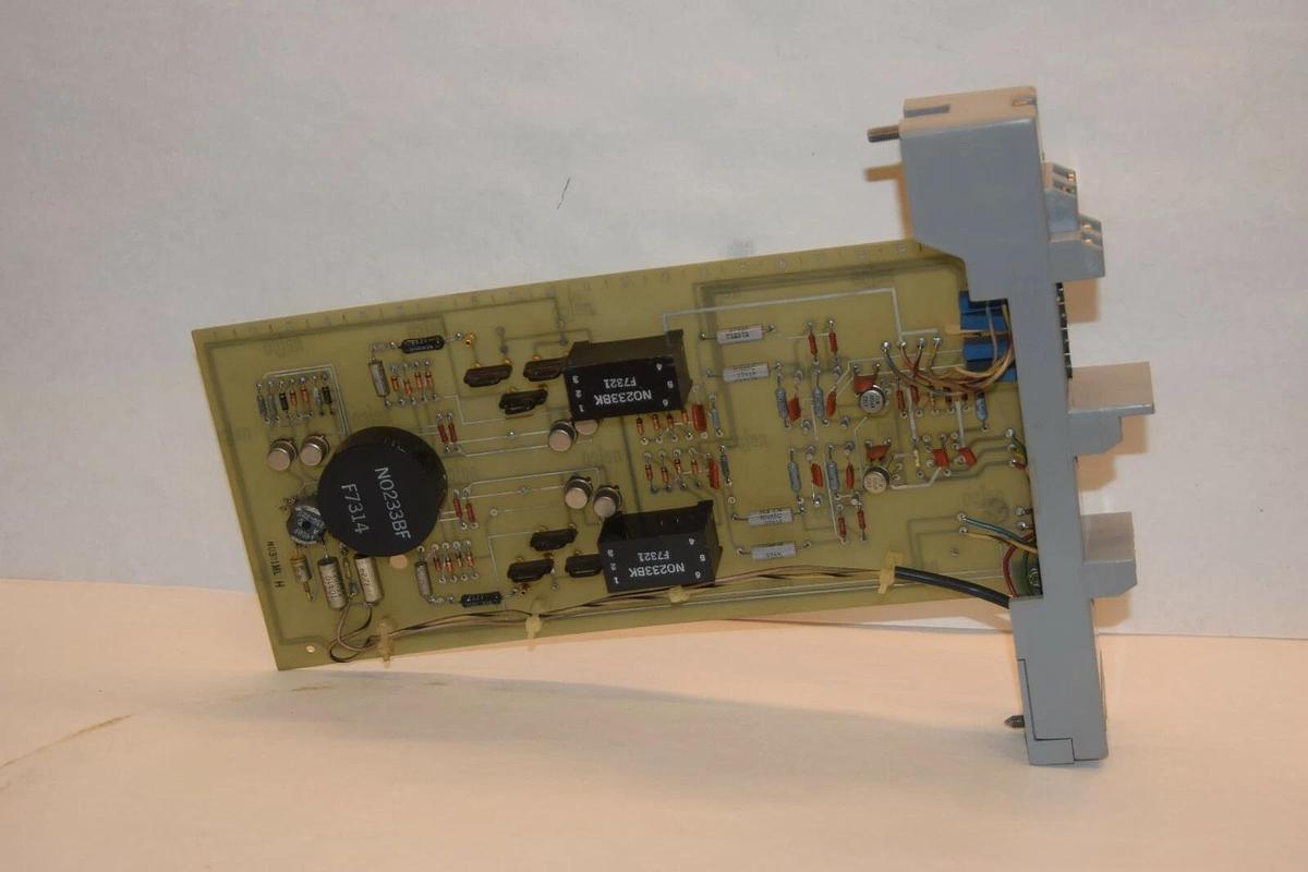 Used FOXBORO 2AI-I2V 2AII2V 4-20Ma Converter Current Voltage