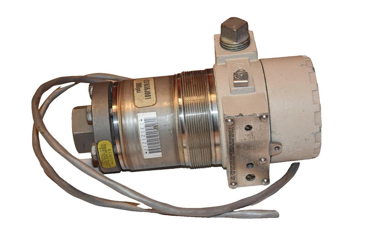 Used TAYLOR INSTRUMENT 42S1636J001 600psi PRESSURE TRANSMITTER