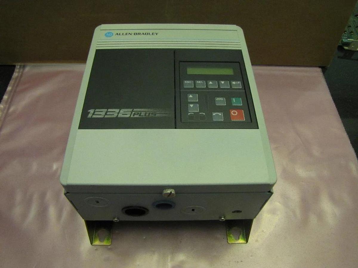 Used ALLEN BRADLEY DRIVE 1336 PLUS 1336S-BRD10-AA-EN 1336S-BRF10-AA-EN-NA2-C6
