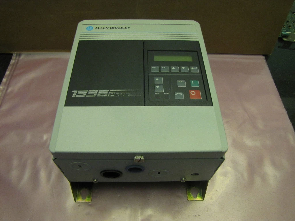 Used ALLEN BRADLEY DRIVE 1336 PLUS 1336S-BRD10-AA-EN 1336S-BRF10-AA-EN-NA2-C6