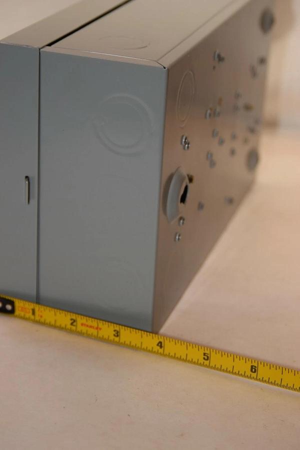 (NEW) GE GENERAL ELECTRIC CR1062R2AAT2000 Nema Size M-0 2P Man Motor Starter