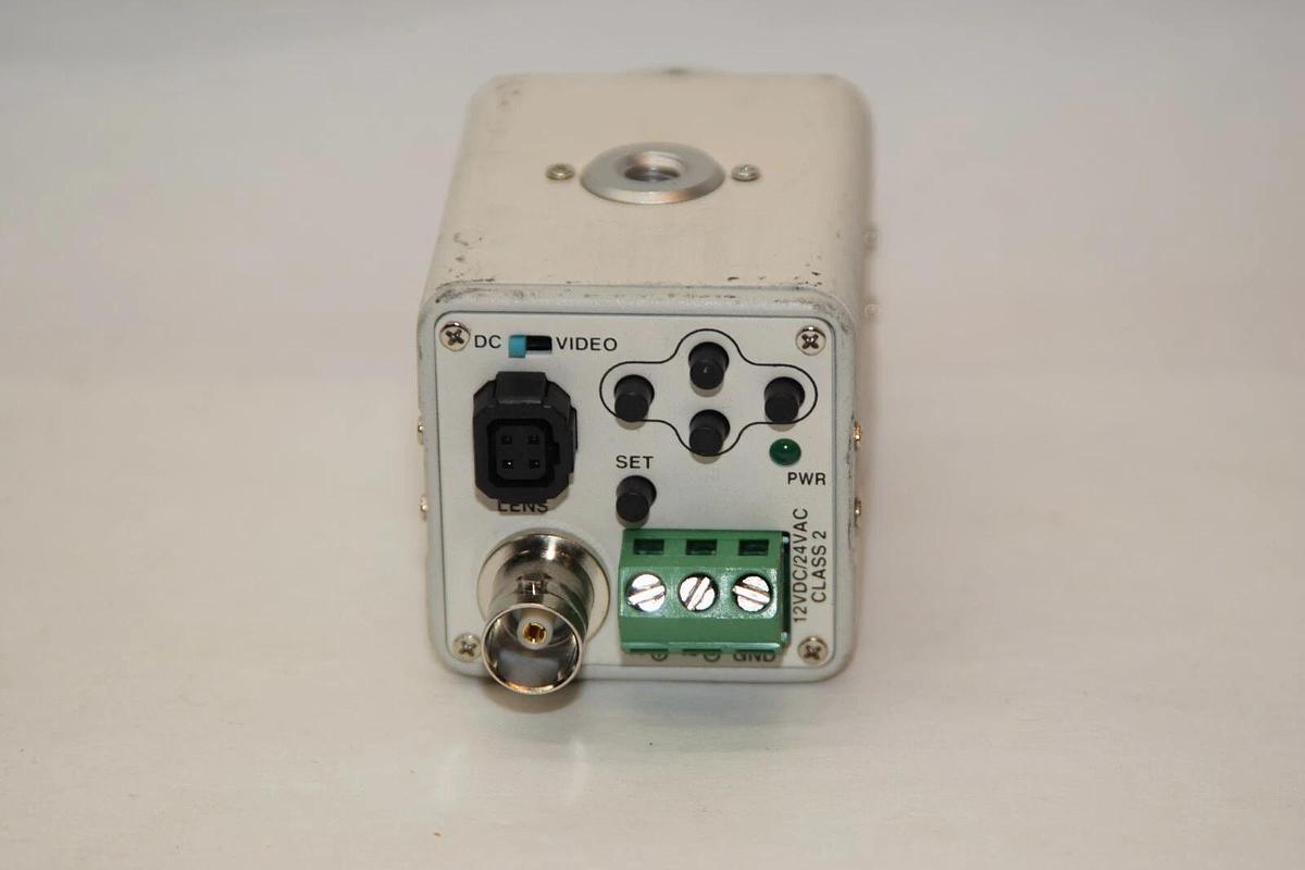 Used COSTAR CCC3520NWD 24Vac 12Vdc White Security Camera