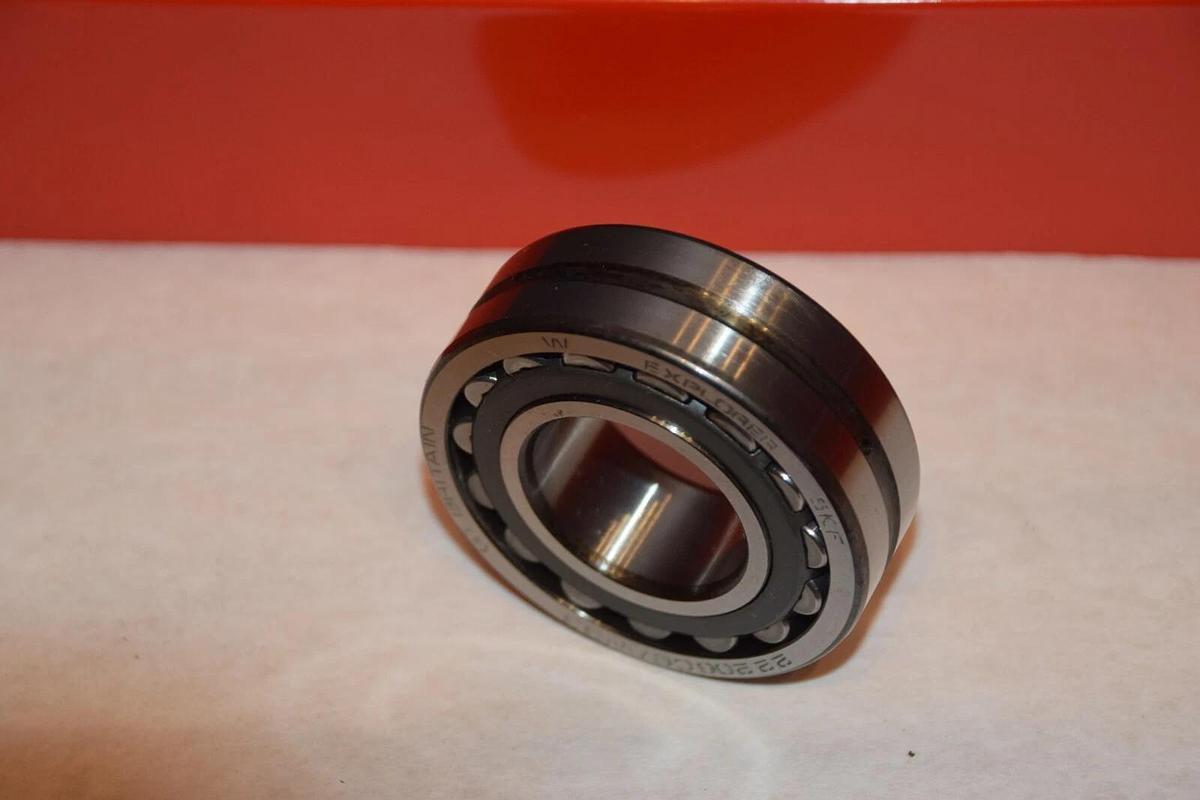 NEW SKF 2220600/W33 2220 600/W33 EXPLORER SPHERICAL ROLLER BEARING