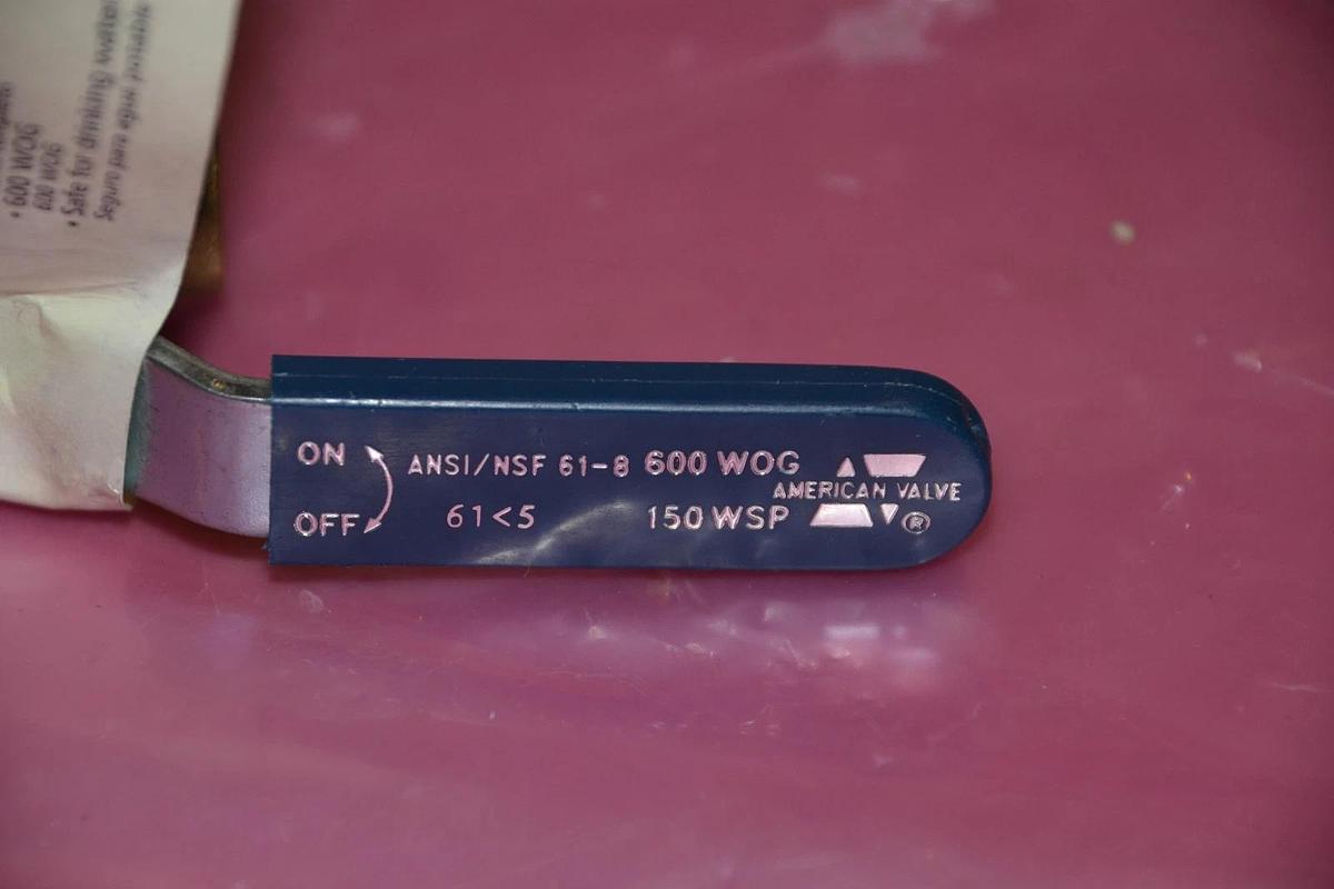 LOT OF 2 AMERICAN VALVE M100S BALL VALVE 1/2" 1/2 " NEW