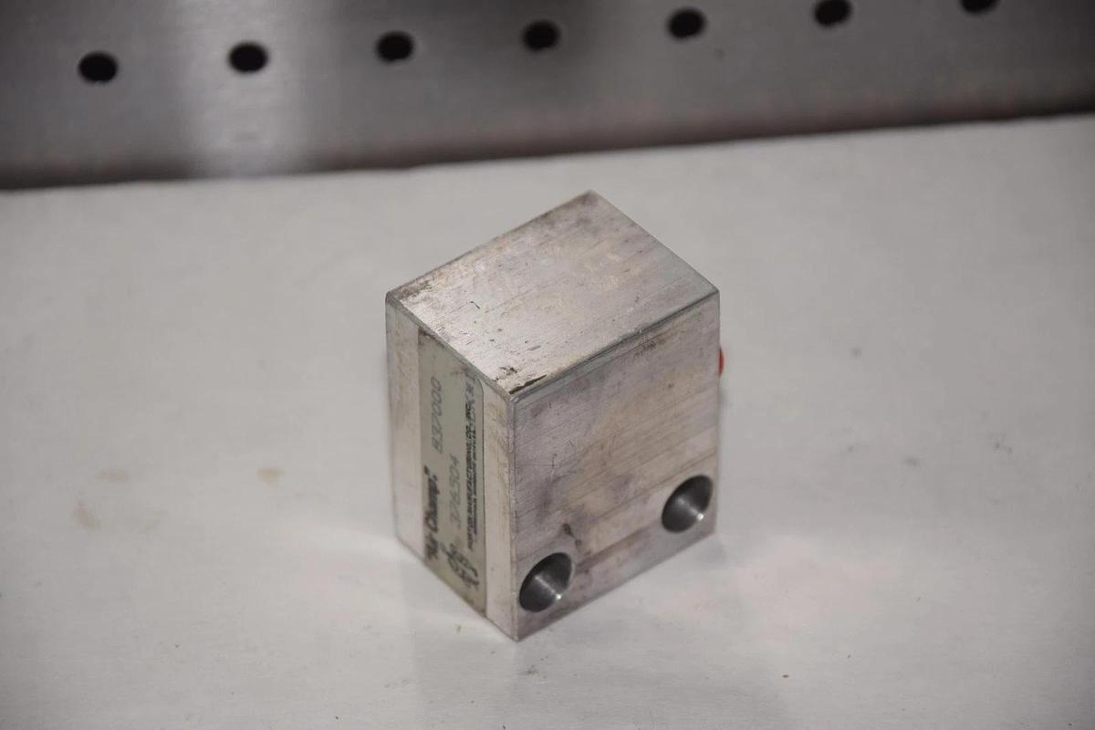 HORTON B37000 376504 AIR CHAMP CYLINDER BLOCK NEW