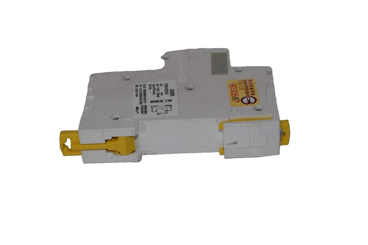 Used SCHNEIDER ELECTIRC iC60N C 3A , CNS14816-2 1P 230/400V Miniature Circuit Breaker