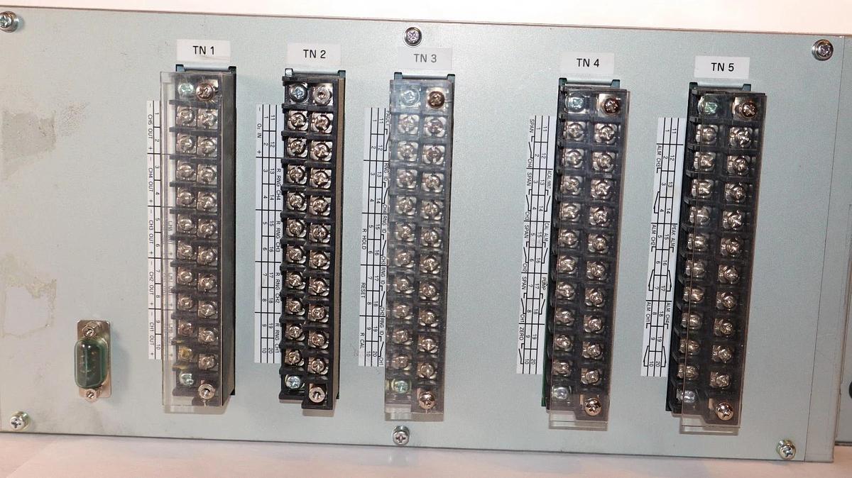 Used Yokogawa IR200-FNGKRTNNNN-4RE , Model IR200 100-240Vac Infrared Gas Analyzer