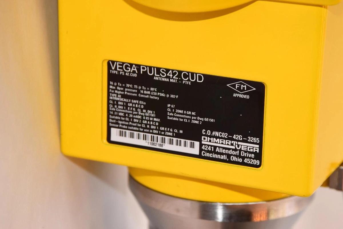 VEGA Radar Level Sensor PULS42.CUD PS42.CUD PULS42-CUD PS 42.CUD (Refurb)