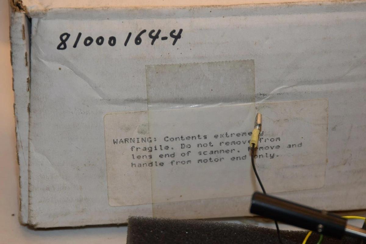 GSI LUMONICS Scanning Head Motor 000-Z585 OOO-Z585 35000014-3 Rev A  (NEW)