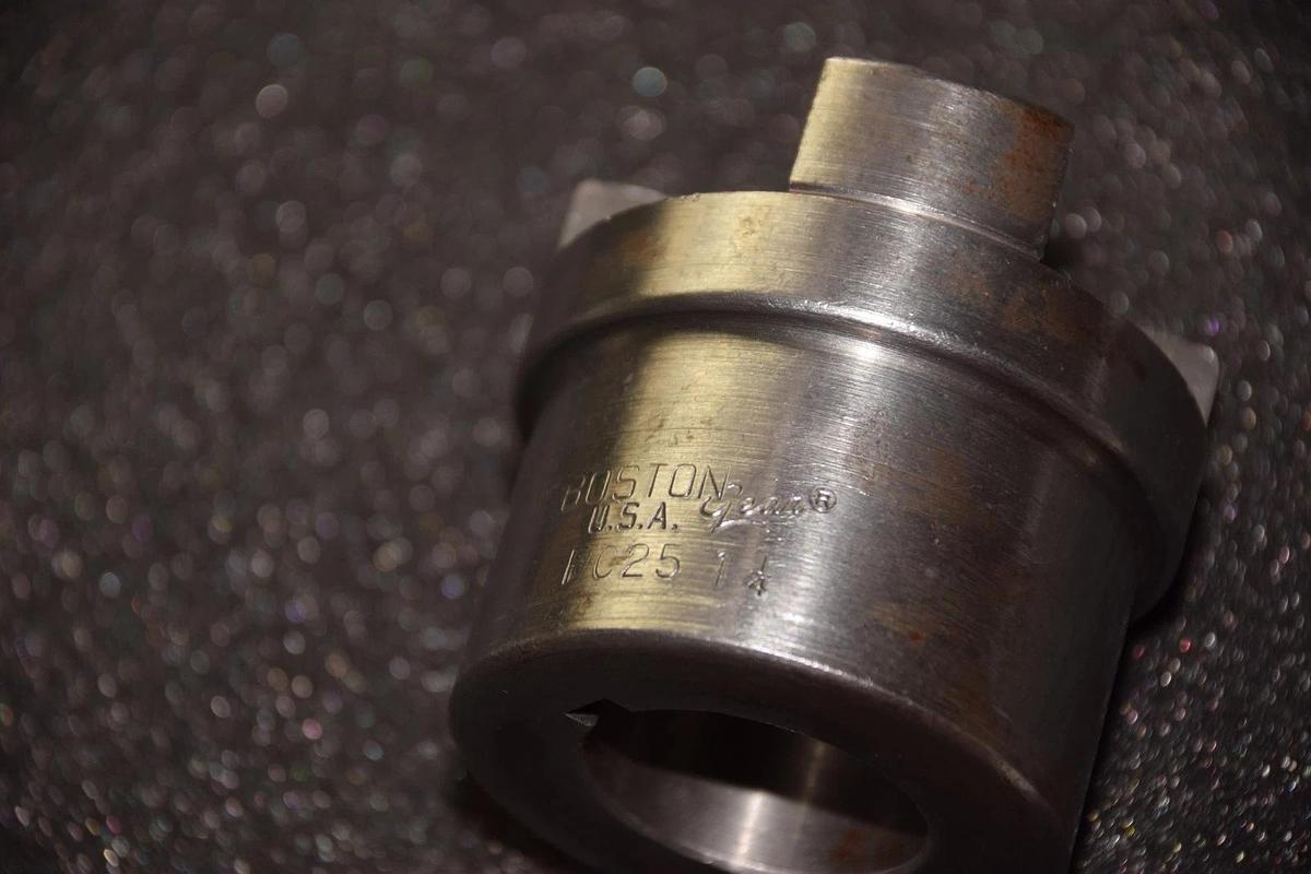 (New) Boston Gear FC25 1-1/4 Coupling Hub 08280