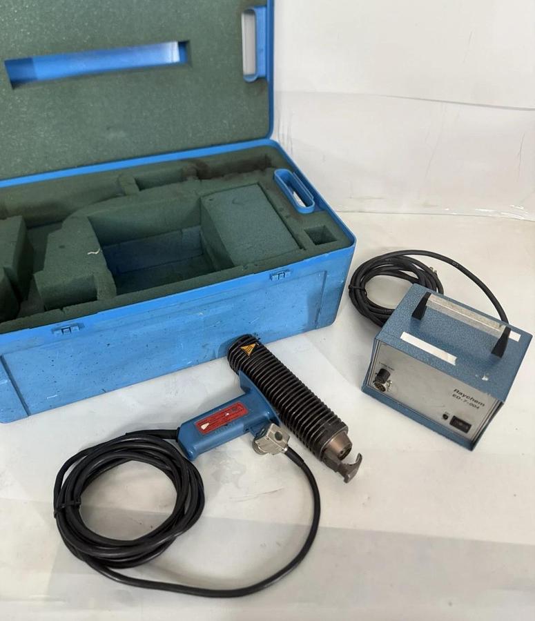 Used Raychem Infrared Heat Gun & Power Supply ED-7-004 IR-1759-MK3