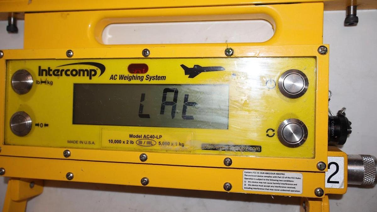 Used Intercomp Low-Profile Aircraft Scale AC40-LP 10,000 X 2lbs 144042 5,000 x 1kg