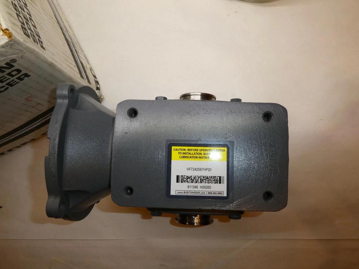 (NEW) BOSTON GEAR HF72425B7HP20 7/8" 1-1/4" 1.55Hp 25:1 Ratio Speed Reducer