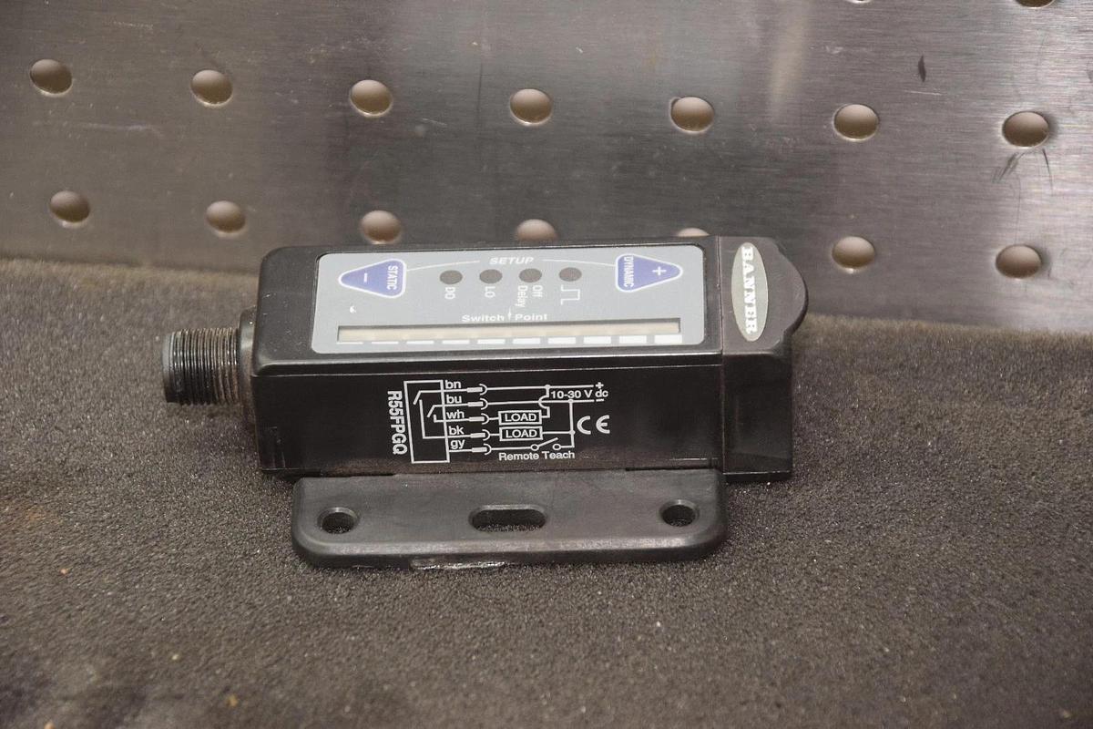 Used BANNER ENGINEERING R55FPGQ Fiber Optic Sensor R55F
