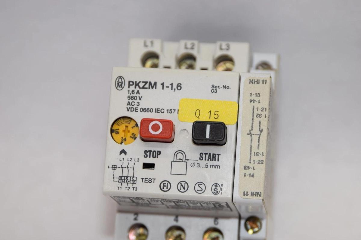 Used (Lot of 2) MOELLER PKZM 1-1,6 1-1,6Amp 660V Manual Starter/Protector