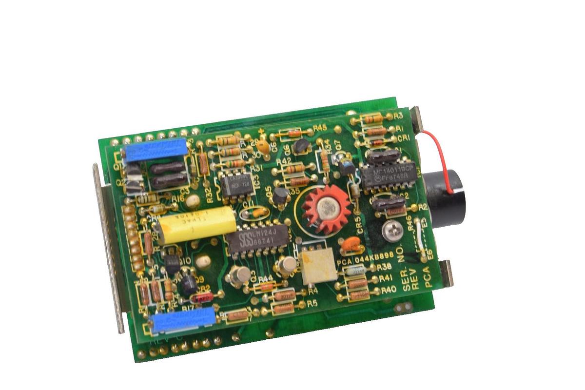 Used Robertshaw 044-950-900-01 , 044-950-896 Control Board