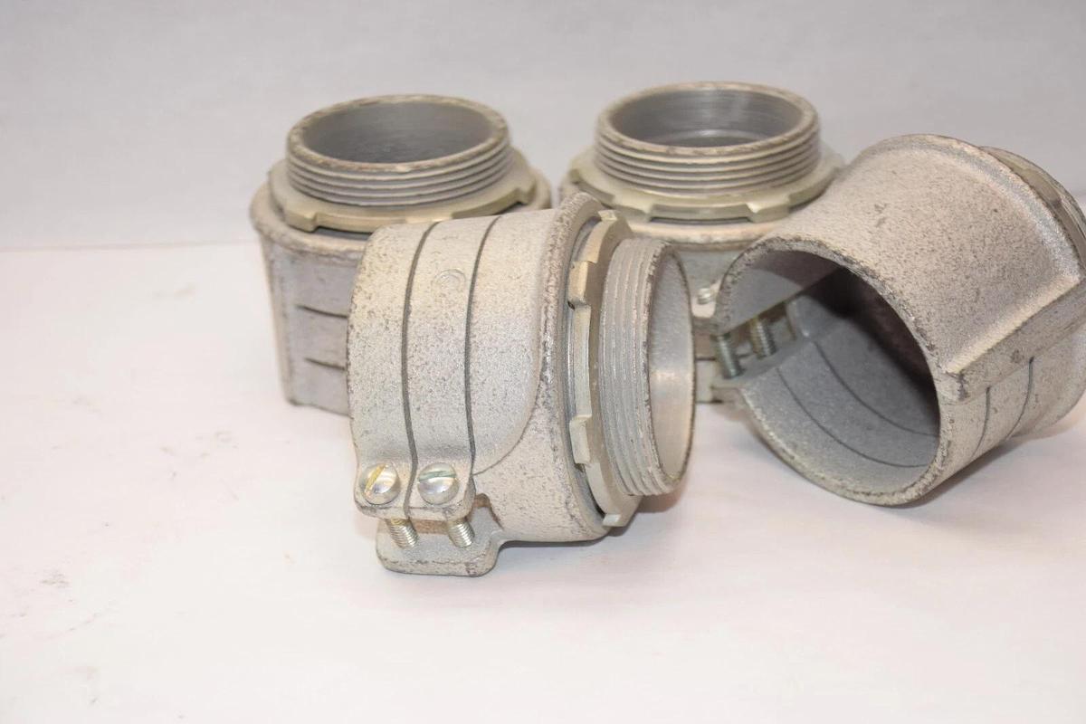 (NEW - Lot of 4) 2" Squeeze Connector Flexible Electrical Conduit Connector