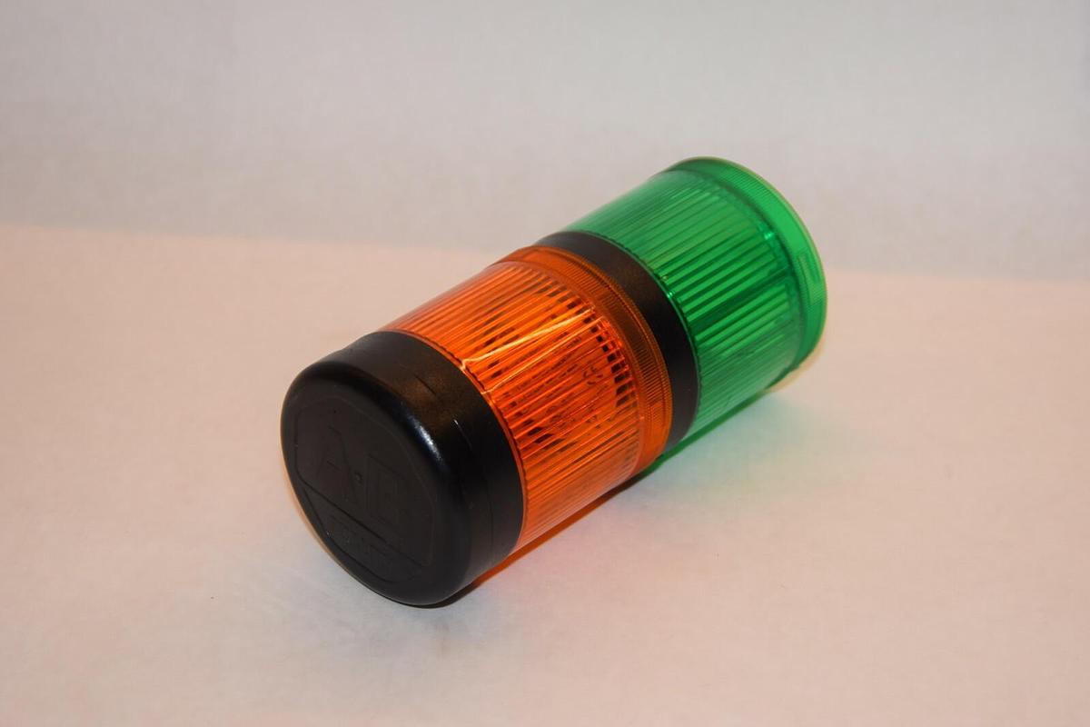 Used ALLEN BRADLEY Amber 855T-B12DN5 / Green 855T-B12DN3 Series B Stack Light