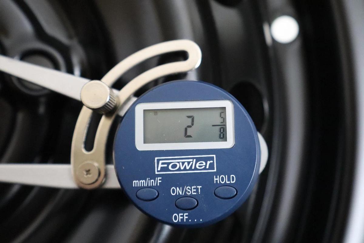 Dorman 939-135 , 4" x 4.5" , 2-5/8" Steel Wheel Black 07-12 Nissan (New)