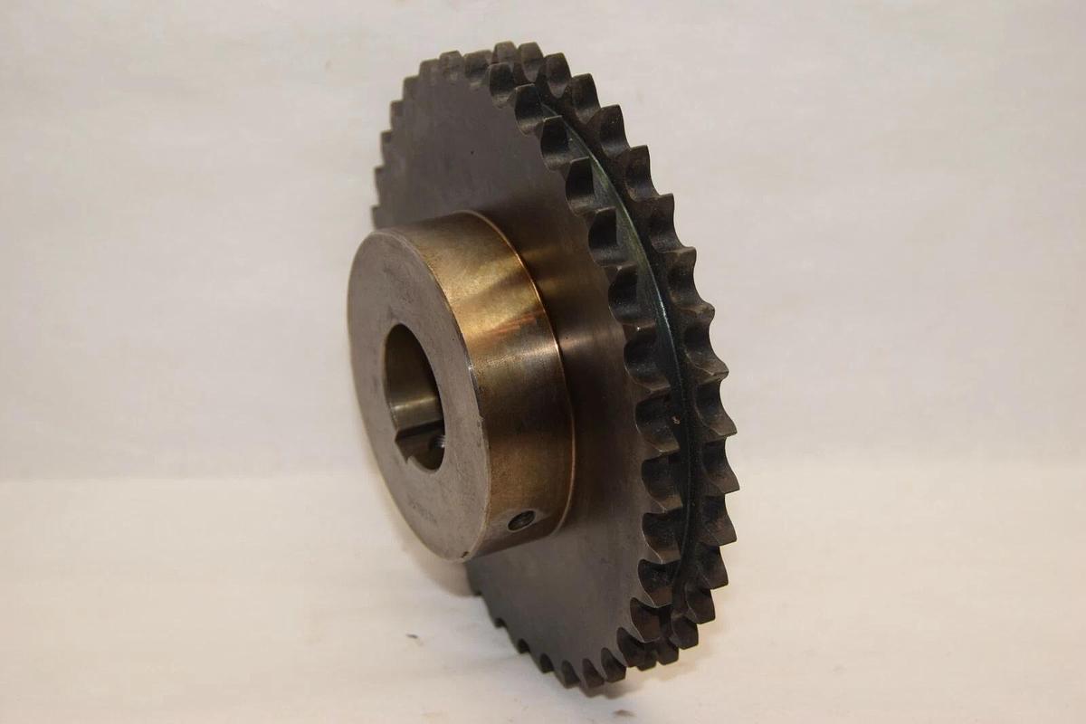 (NEW) MARTIN D50B37H 37 Teeth 1-3/4" Bore Double Row Sprocket
