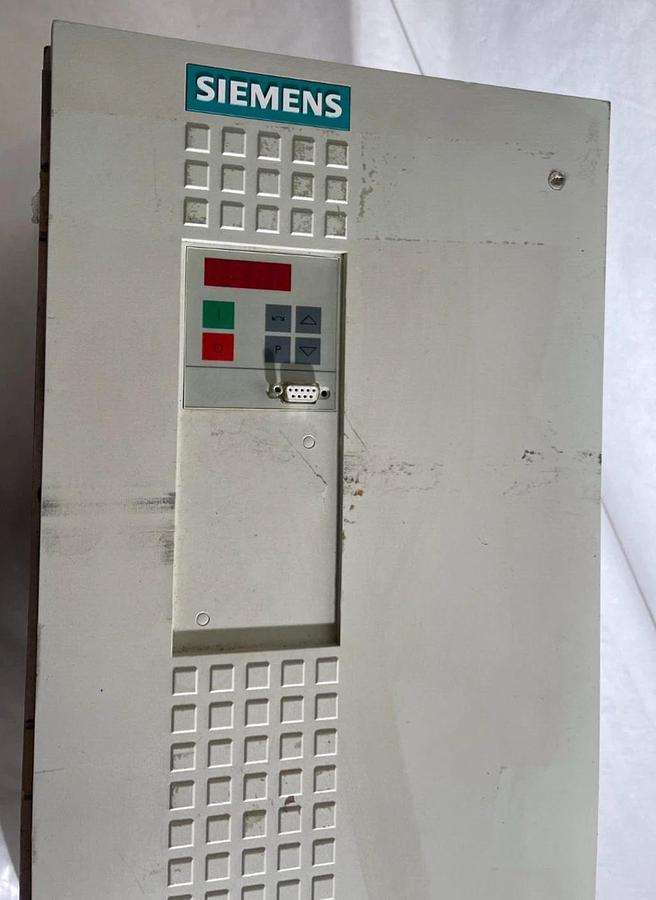 Used Siemens DC Inverter Simovert MC 6SE7023-8TD51-Z *door broken*