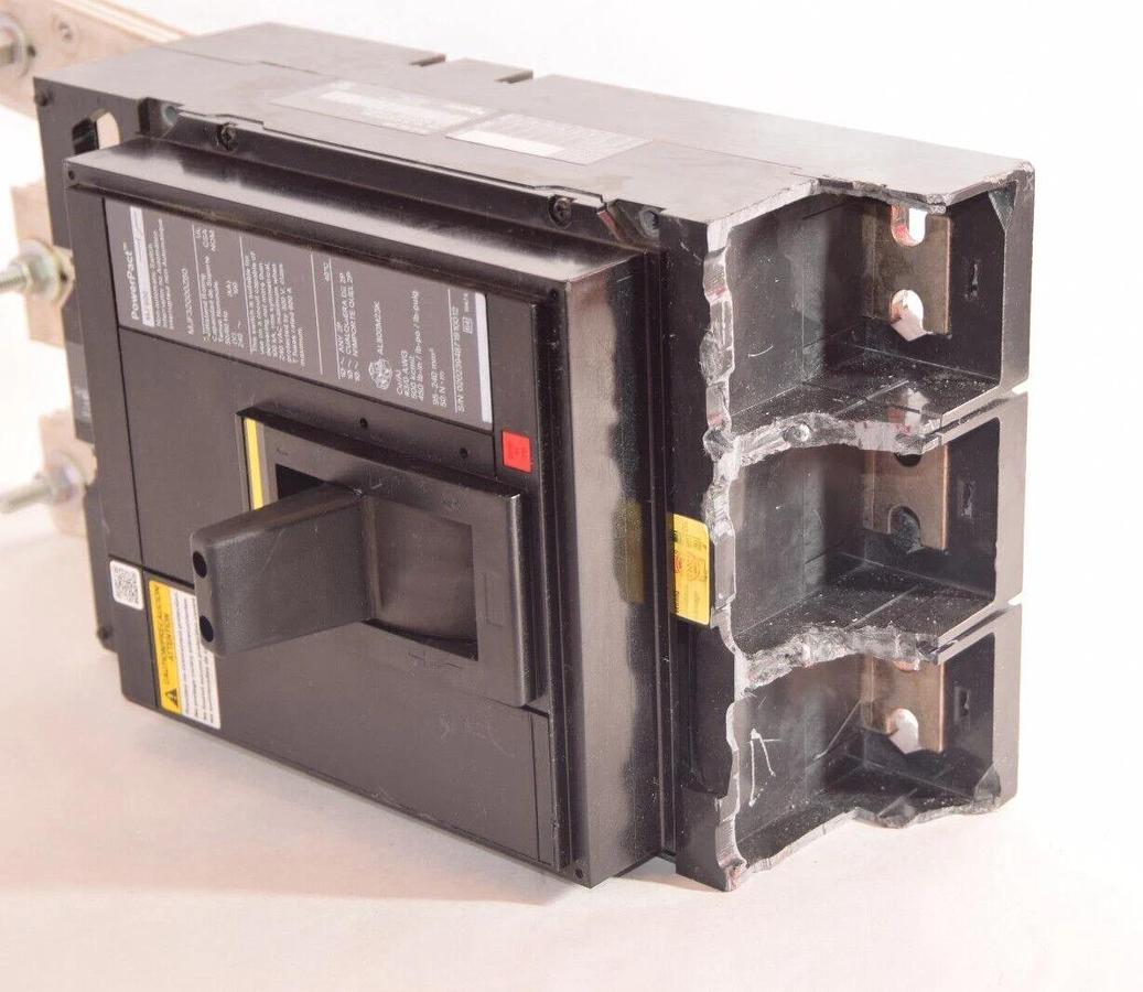 Used Schneider PowerPact Non Automatic Switch  MJ600 MJF32000Z60 600 Amp A 600A 240v