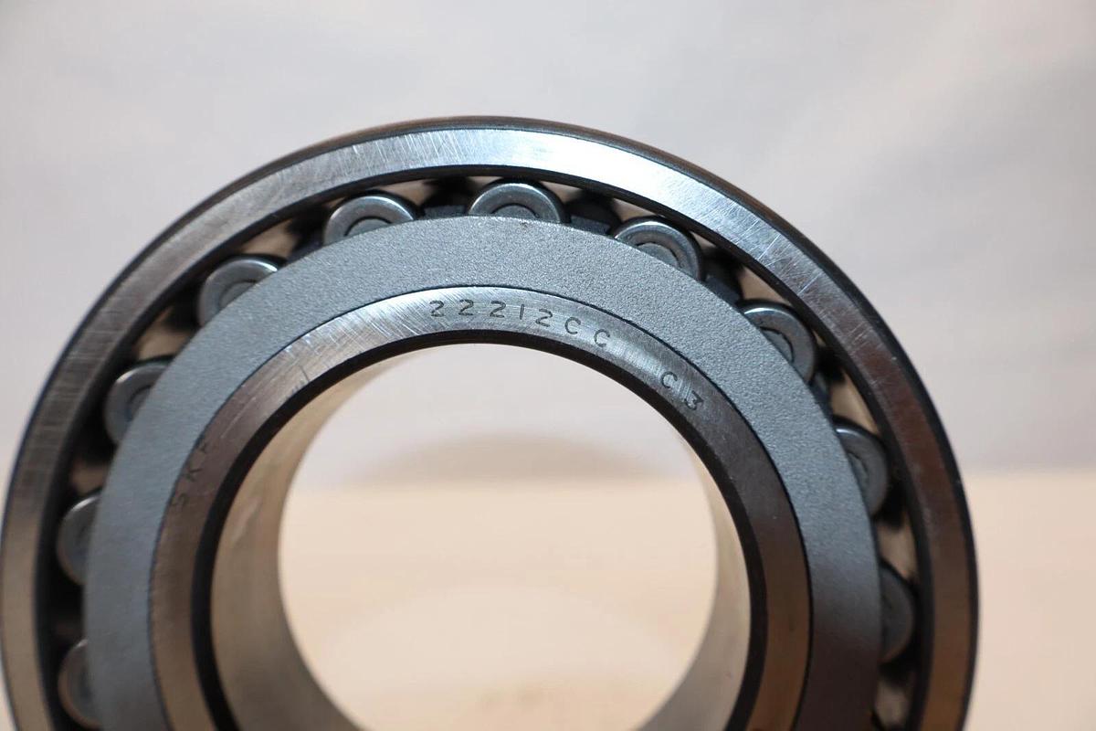 (NEW) SKF 22212CC C3 Bearing USA