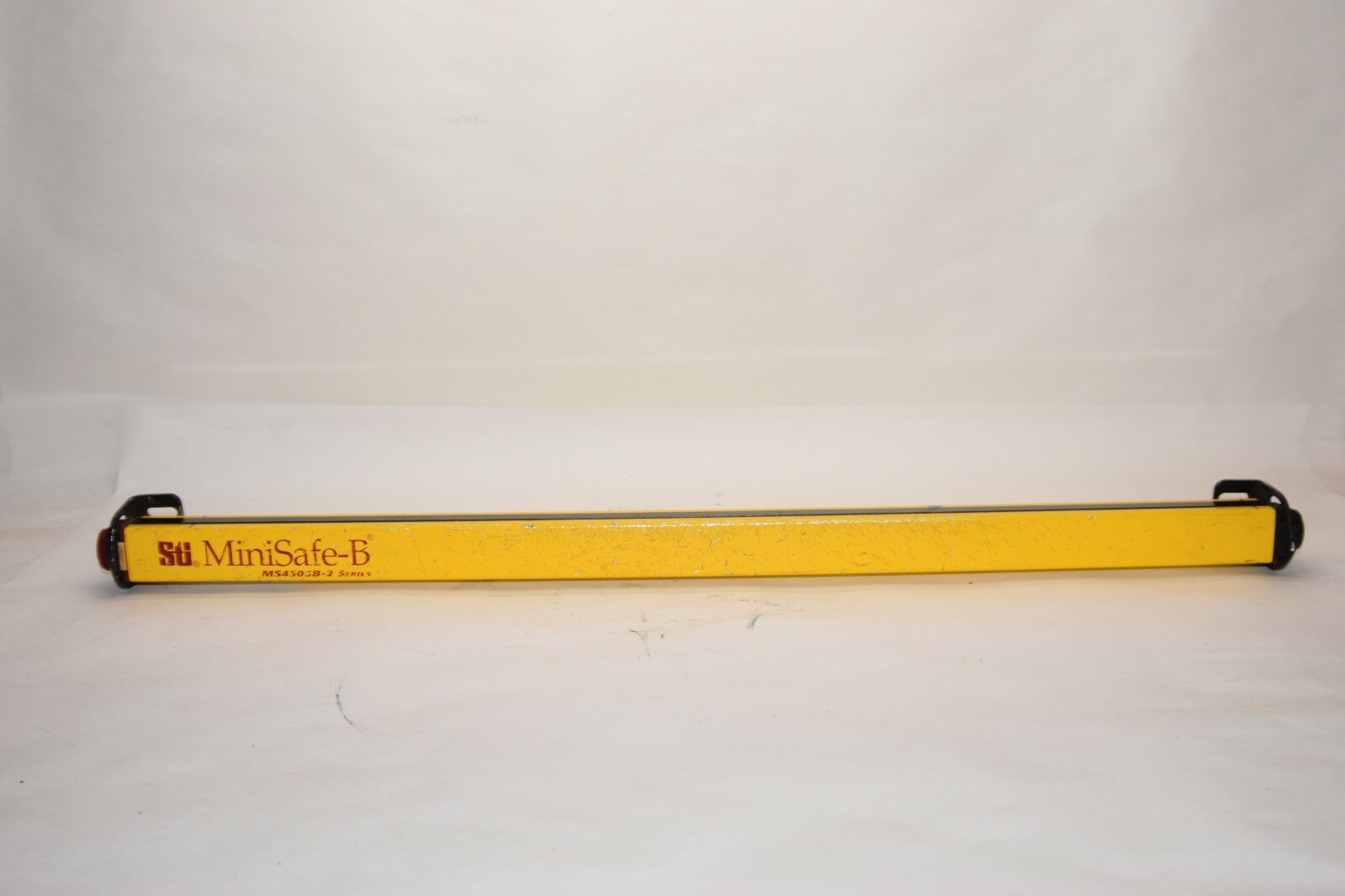 Used STI MS4324B-2 Range 30' MiniSafe 24" Receiver Light Curtain