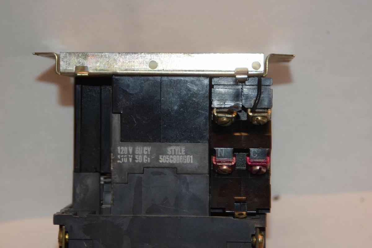 Used WESTINGHOUSE CONTACTOR 276A103G01 A201K0CA SIZE SZ 0 110/120V COIL