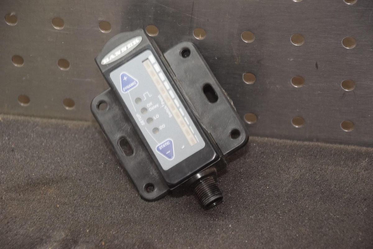 Used BANNER ENGINEERING R55FPGQ Fiber Optic Sensor R55F