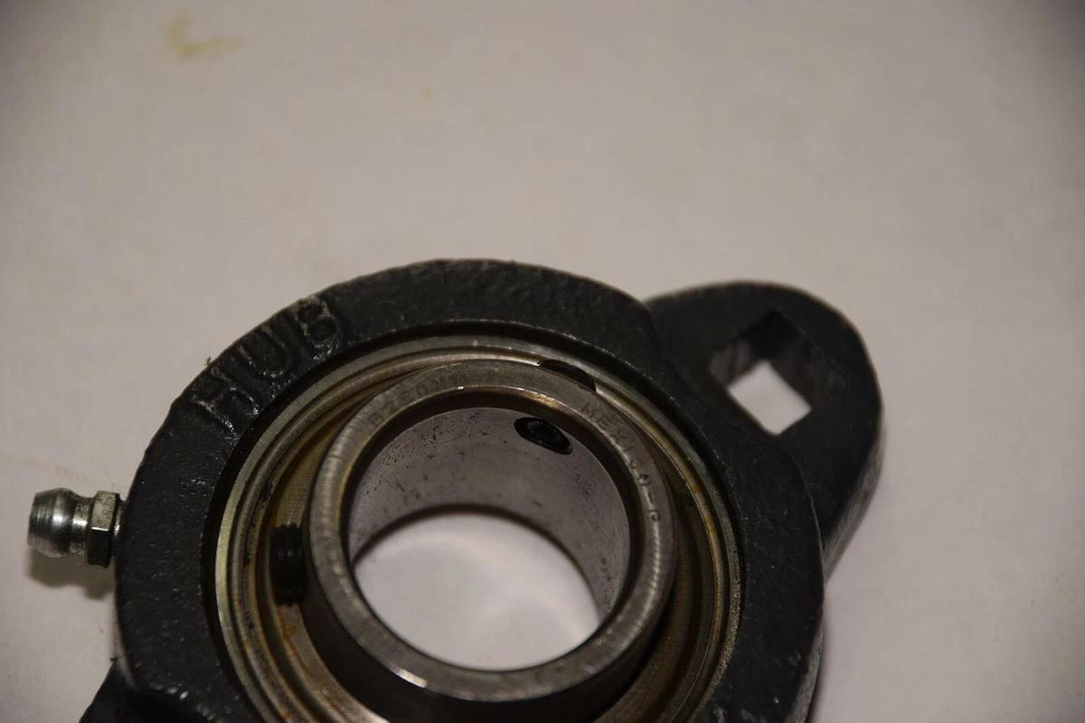 HUB CITY B250X1 1" BORE FLANGED BEARING NEW