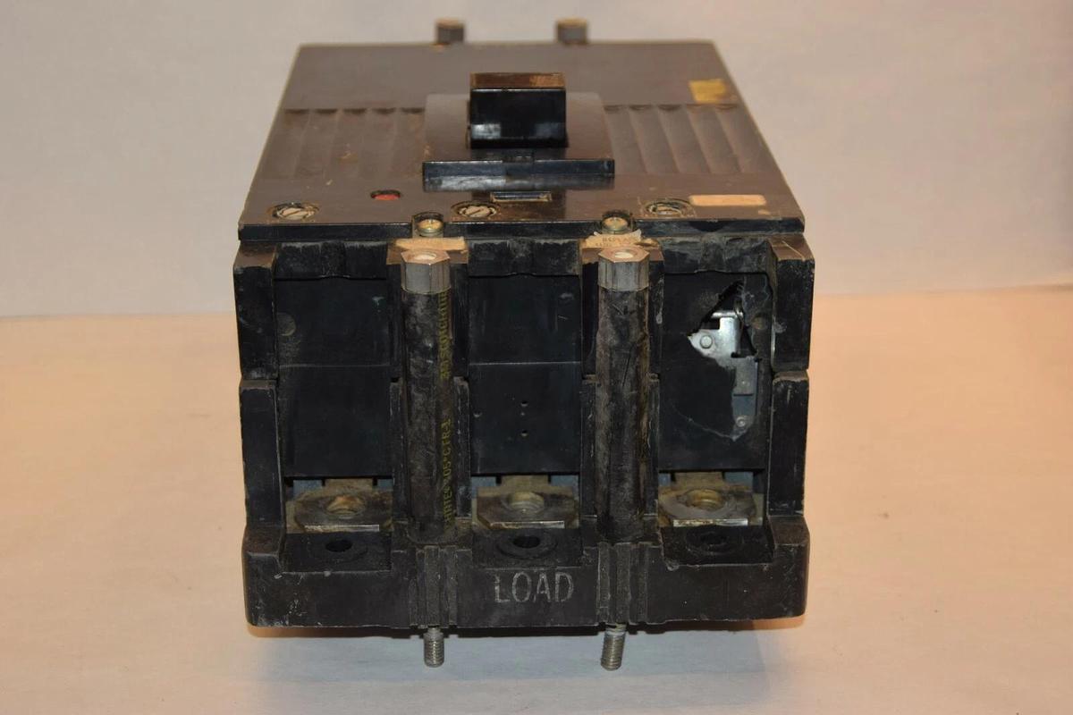 Used General Electric TKMA836T700 700A Breaker