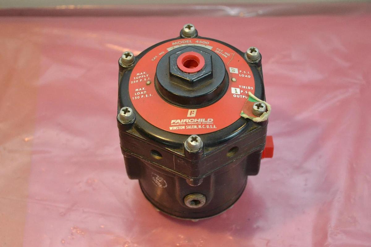 Used FAIRCHILD AIR VOLUME BOOSTER PRESSURE REGULATOR MODEL 4500 CAT. 4543