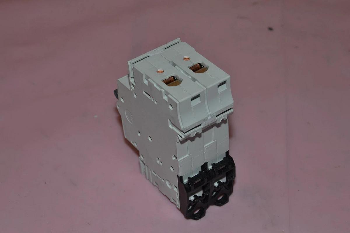 PHOENIX CONTACT TMC 62C 16A TMC62C16A 277/480VAC CIRCUIT BREAKER NEW