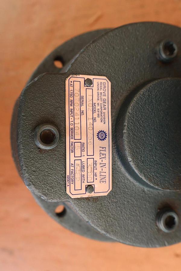 Grove Gear Helical Speed Reducer Gear Box Flex-In-Line TXQ2 140/56 5:1 (NEW)