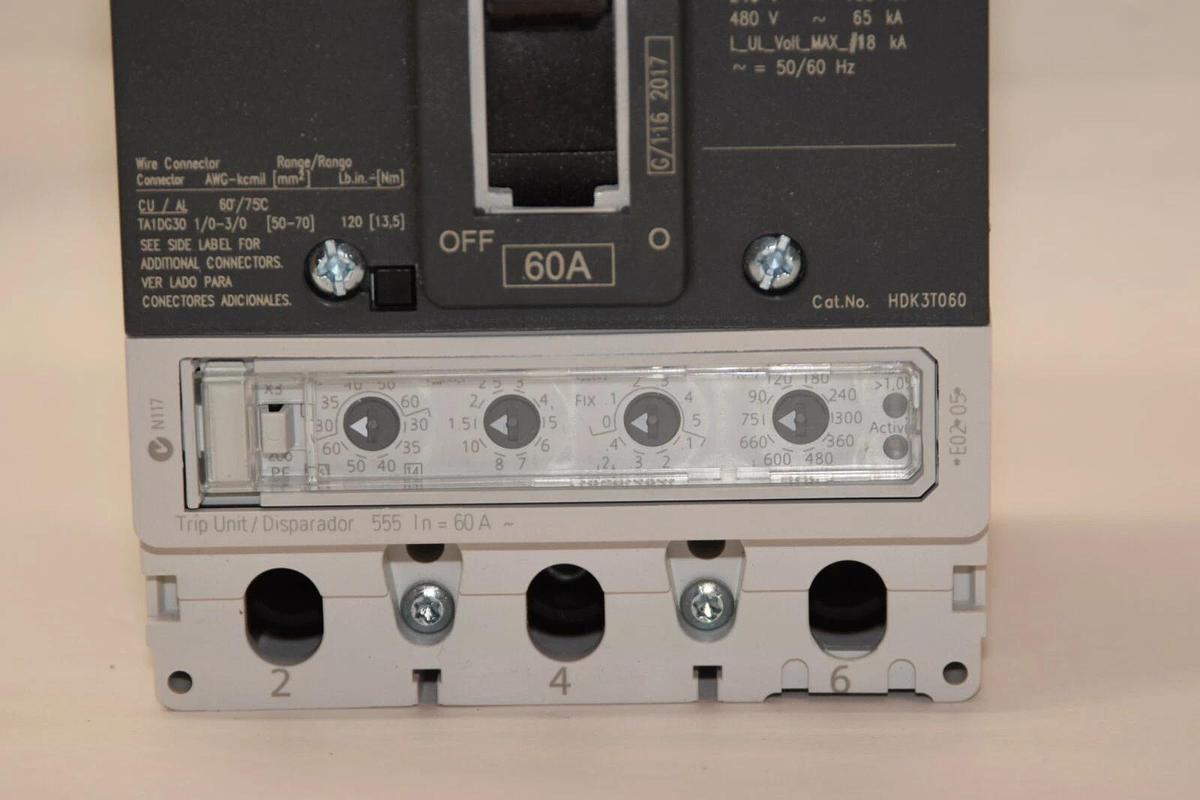 SIEMENS VL Circuit Breaker 3VL2506-2PE33-0AA0 60A 60 A Amp 3P HDK3T060F NEW